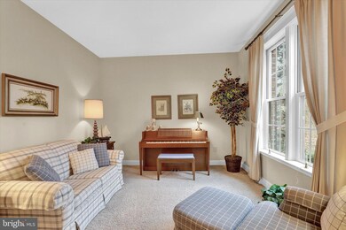 290 Lindman Dr, Chambersburg, PA 17202 - photo 3