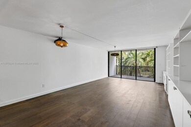 100 Ocean Lane Dr unit 304, Key Biscayne, FL 33149 - photo 4