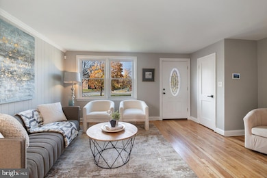 4801 Sinclair Ln, Baltimore, MD 21206 - photo 5