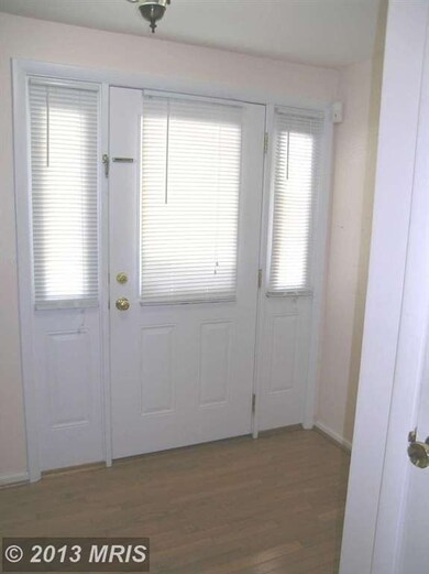 5237 Farm Pond Ln, Columbia, MD 21045 - photo 4