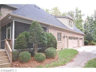 5306 River Thicket Ct, Jamestown, NC 27282 - photo 2