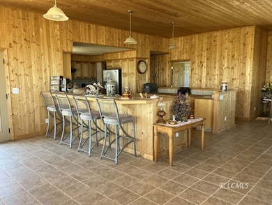 Breakfast bar