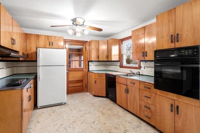 9 Rogers St, Milford, MA 01757 - photo 2