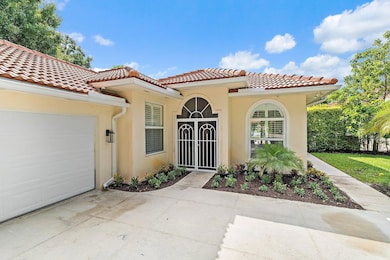 216 E Tall Oaks Cir, Palm Beach Gardens, FL 33410 - photo 6