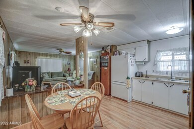KITCHEN 1 (2)