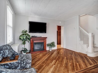 81 Murdock Pl