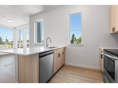 Overlook Lofts, Portland, OR 97217 - photo 7