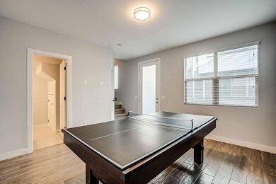 1st Floor Den w/ Full Bath