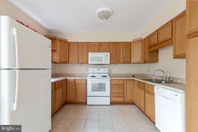 12331 Bonfire Dr, Reisterstown, MD 21136 - photo 2