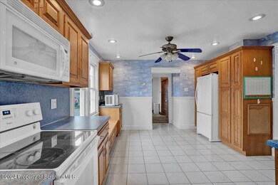 402 Mcclure Ave, Old Forge, PA 18518 - photo 7