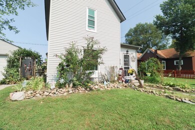 212 W 2nd St, Auburn, IN 46706 - photo 2