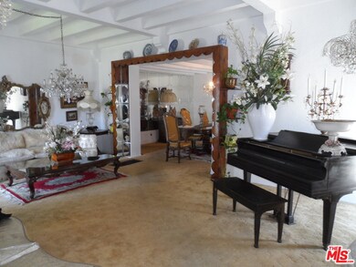 11837 Antwerp Ave, Los Angeles, CA 90059 - photo 4