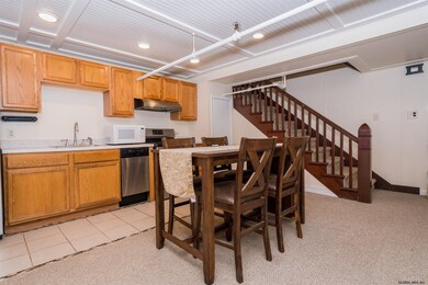 64 Ludlow St unit 101, Saratoga Springs, NY 12866 - photo 3