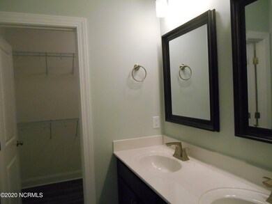 924 Megan Dr, Greenville, NC 27834 - photo 3