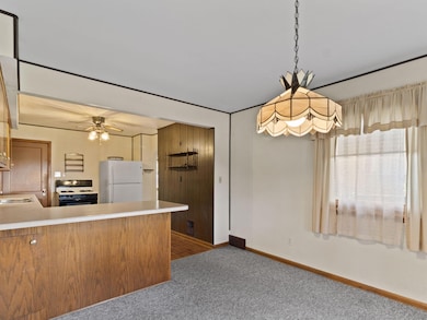 8524 W Beloit Rd, Milwaukee, WI 53227 - photo 7