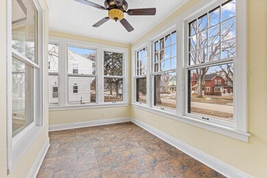 1019 9th St S, Fargo, ND 58103 - photo 4