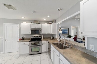 2748 Plainridge Loop, The Villages, FL 32162 - photo 6