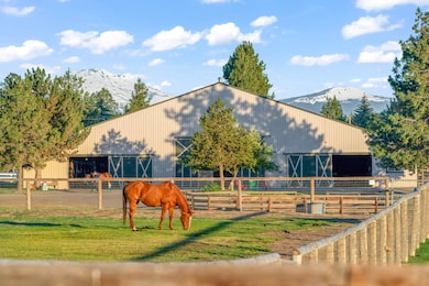 60360 Horse Butte Rd, Bend, OR 97702 - photo 3