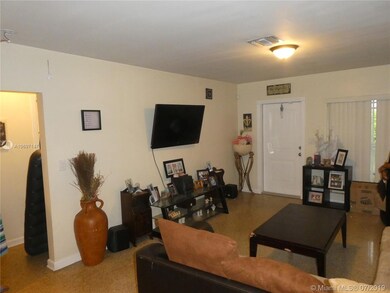 515 40th St, West Palm Beach, FL 33407 - photo 4