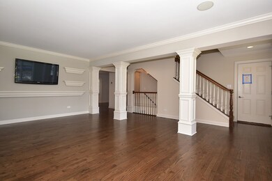 896 S Kent Ave, Elmhurst, IL 60126 - photo 2