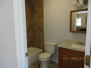 379 E School St unit 1L, Woonsocket, RI 02895 - photo 6
