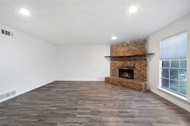 2205 Chase Ct unit 2205, Arlington, TX 76013 - photo 2