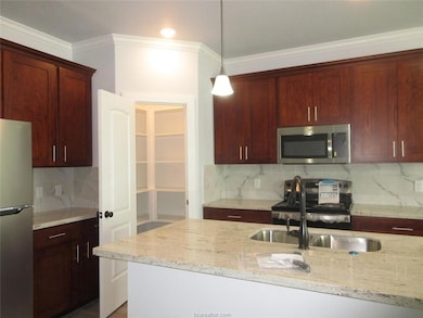 2103 Jax Dr, College Station, TX 77845 - photo 6