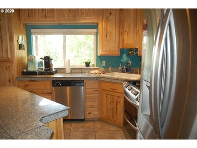 160 Rock St, Heppner, OR 97836 - photo 5