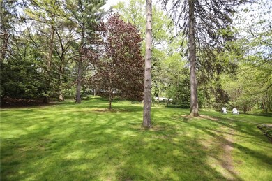 A 2nd building lots adds another 0.69 acre of priv