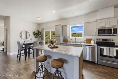 YUCCA KITCHEN 3