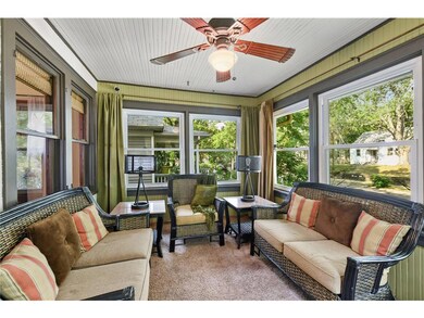 Three season front porch