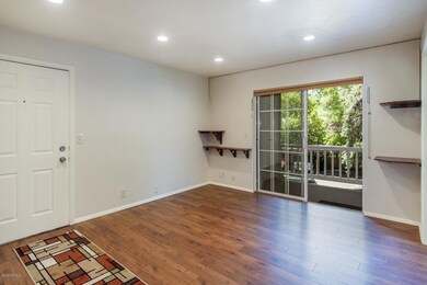 2_Living-Room_1800x1200_3504881