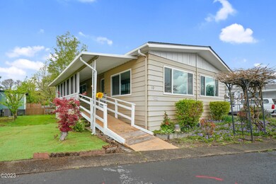 503 SE Sheridan Rd #12 Hi Res-3