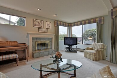 739 Maple St, Edmonds, WA 98020 - photo 4