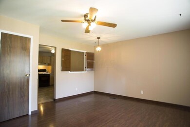 5423 Roche Ct W-23