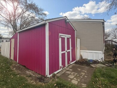 203 Avon Village Dr unit 203, Avon, IN 46123 - photo 2