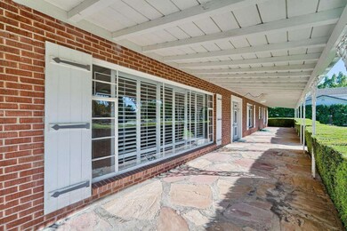 005_Entryway