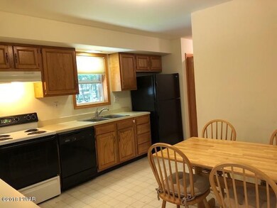 800 Hickory Ct, Hawley, PA 18428 - photo 6
