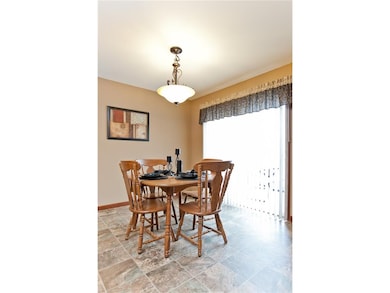 424 Moose Dr NW, Cedar Rapids, IA 52405 - photo 7