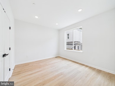 1326 S Grove St unit 1, Philadelphia, PA 19146 - photo 3