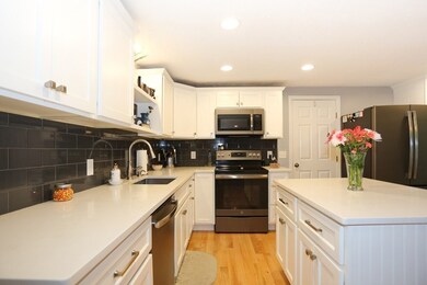 110 Murphy Rd, Hudson, MA 01749 - photo 5