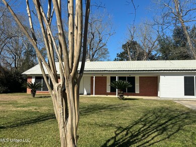 1310 Sally Dr, Picayune, MS 39466 - photo 2