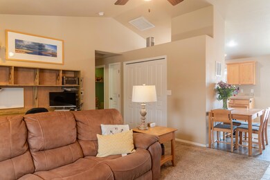 63777 Hunters Cir, Bend, OR 97701 - photo 7