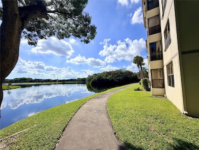 2907 Carambola Cir S unit 201, Coconut Creek, FL 33066 - photo 4