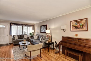 05-Living Room