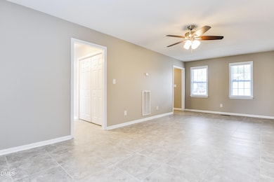 76 Gray Ghost St, Benson, NC 27504 - photo 3