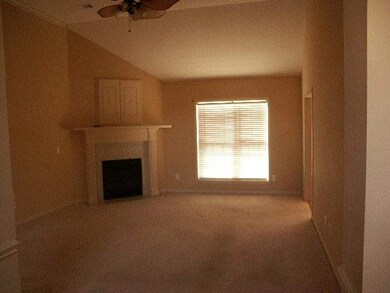 125 Emberly Ln, Warner Robins, GA 31088 - photo 3