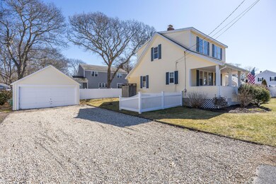21 Worcester Ct, Falmouth, MA 02540 - photo 3