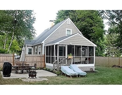 45 Curve St, Medfield, MA 02052 - photo 4