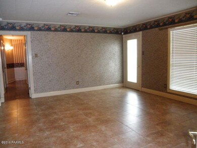 2011 W Gloria Switch Dining area